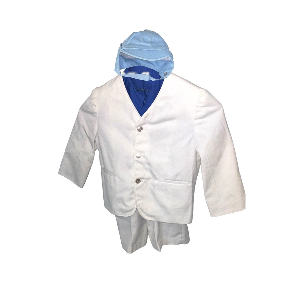 Vintage 1970s Boys White Blue Suit and Hat Size 4T. Suit is in perfect condition